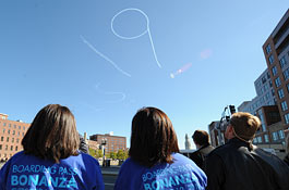 skywriting jet blue